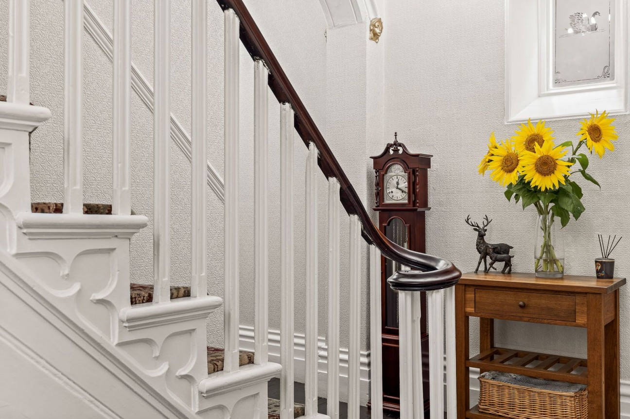 Matlock. C/O Sally Botham Estates, Bank Road.