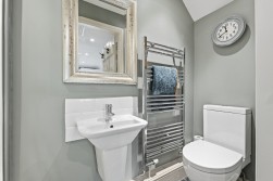 Snitterton, Matlock, DE4 2JG