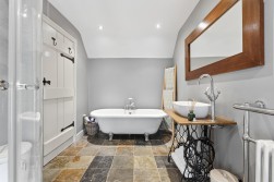 Snitterton, Matlock, DE4 2JG