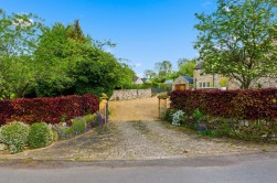 Snitterton, Matlock, DE4 2JG