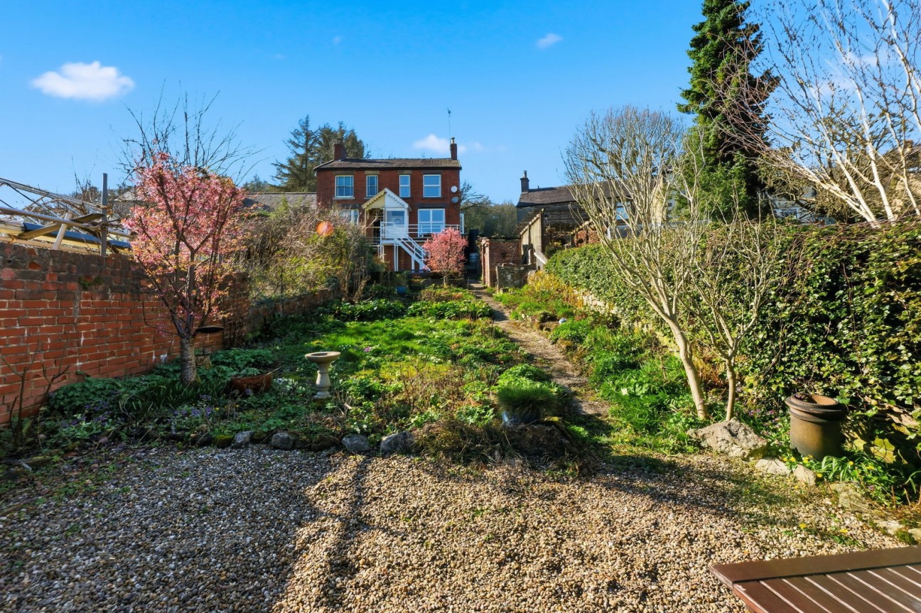 Aston Lane, Oker, Matlock, DE4 2JP