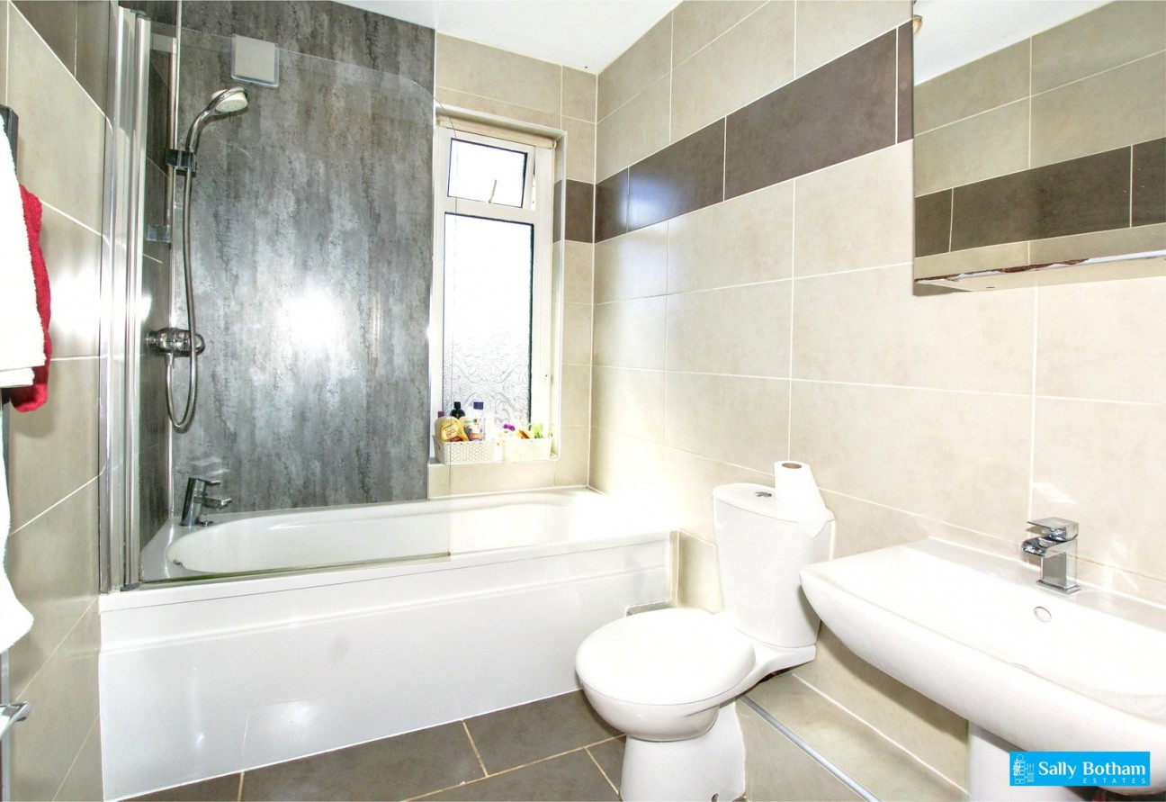 Stancliffe Avenue, Darley Dale, DE4 2FZ