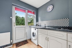 Collingwood Crescent, Matlock, DE4 3TB
