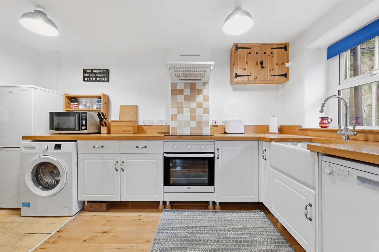 Main Road, Whatstandwell, DE4 5HE