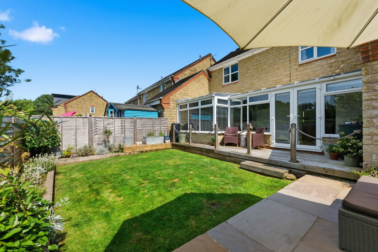 Riverbank, Rowsley, Matlock. DE4 2DY