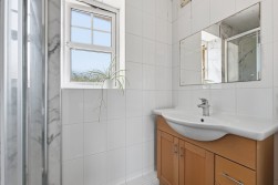 Riverbank, Rowsley, Matlock. DE4 2DY