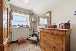 Chesterfield Road, Duckmanton. S44 5HU