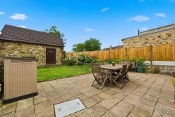 Chesterfield Road, Duckmanton. S44 5HU