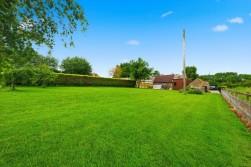 Chesterfield Road, Duckmanton. S44 5HU