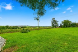 Chesterfield Road, Duckmanton. S44 5HU