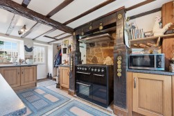 Chesterfield Road, Duckmanton. S44 5HU
