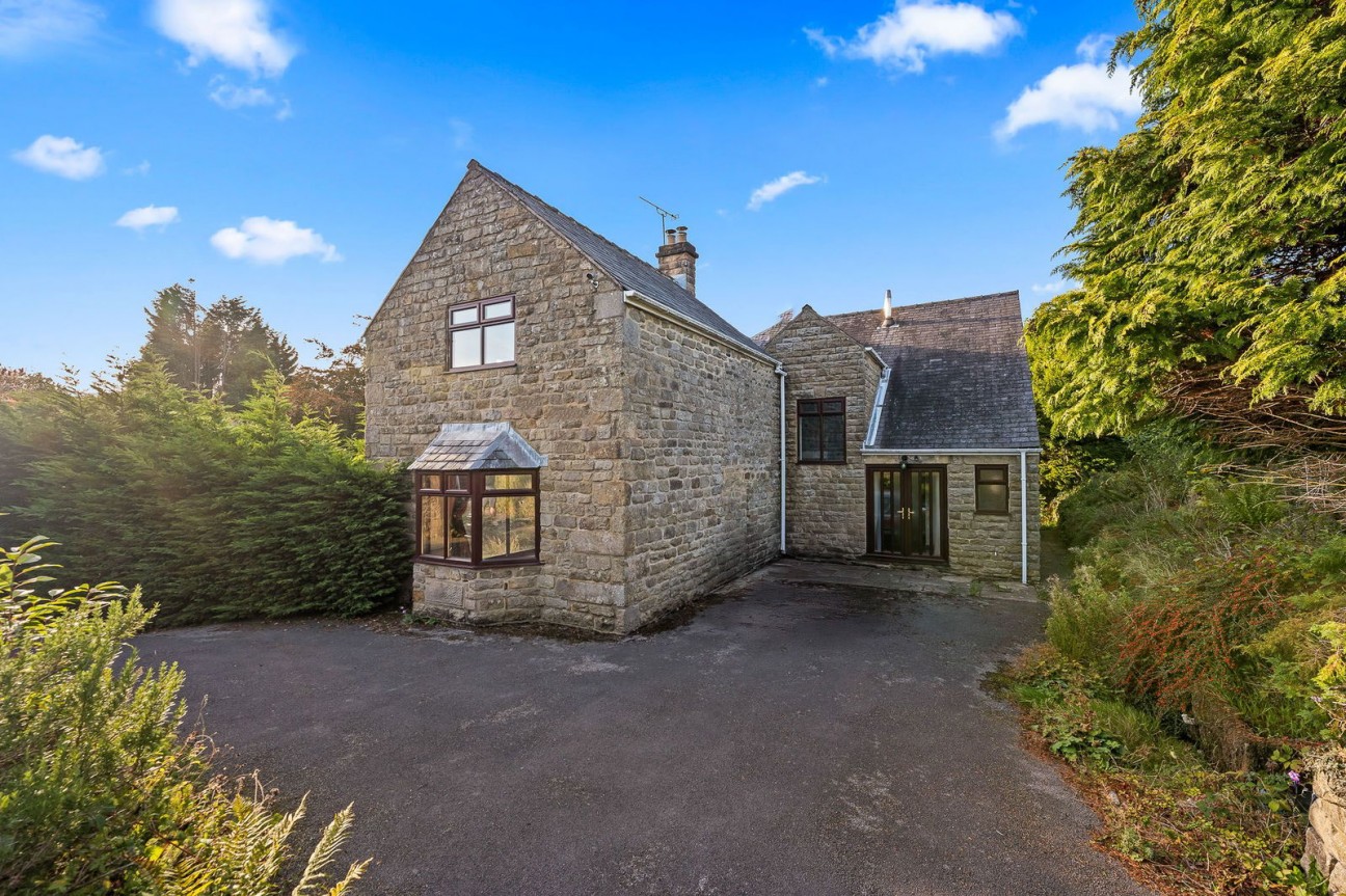 Hodge Lane, Uppertown, Ashover. S45 0JB