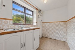 Hodge Lane, Uppertown, Ashover. S45 0JB