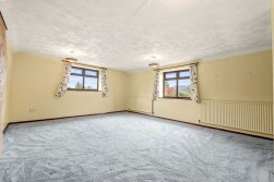 Hodge Lane, Uppertown, Ashover. S45 0JB