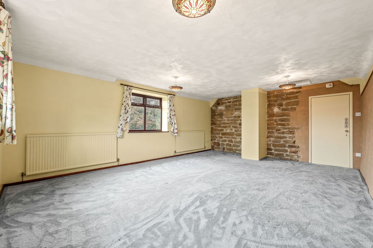 Hodge Lane, Uppertown, Ashover. S45 0JB