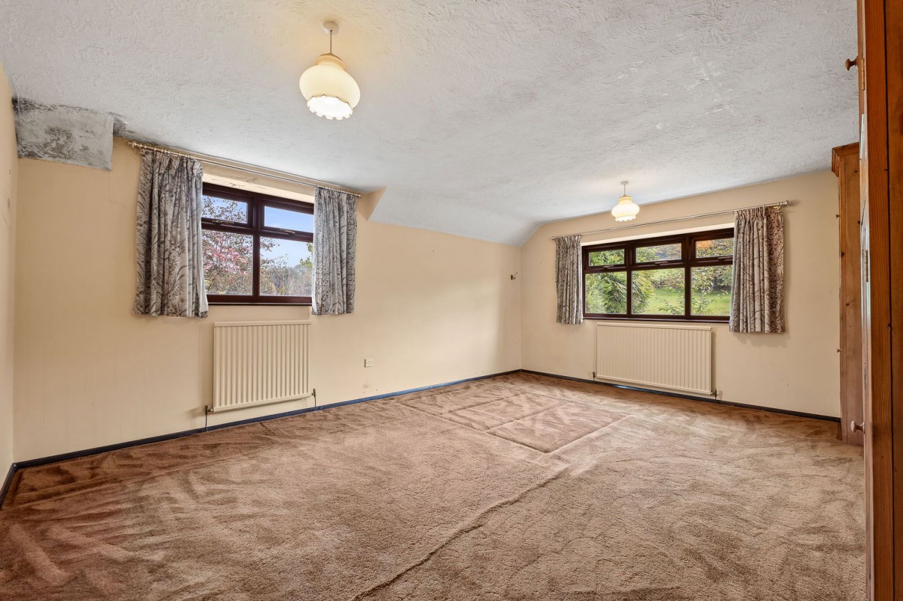 Hodge Lane, Uppertown, Ashover. S45 0JB