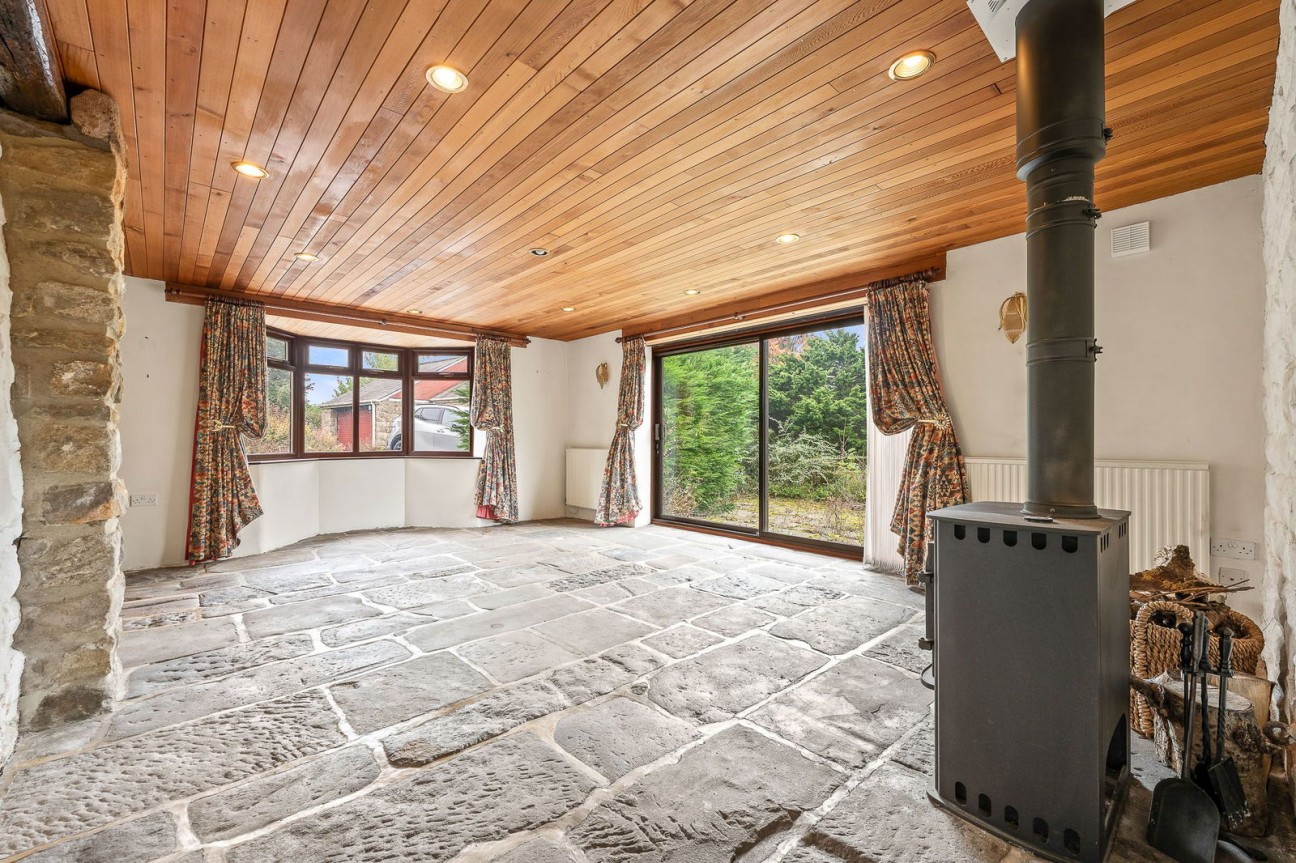 Hodge Lane, Uppertown, Ashover. S45 0JB