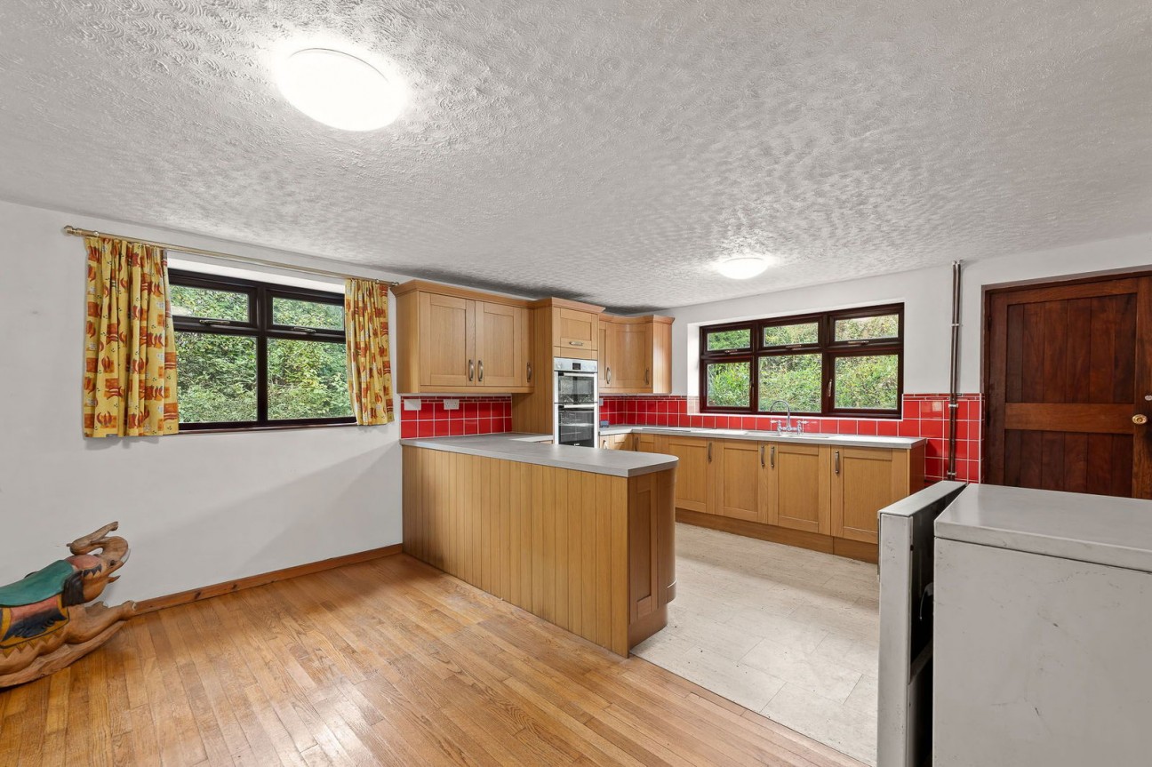 Hodge Lane, Uppertown, Ashover. S45 0JB