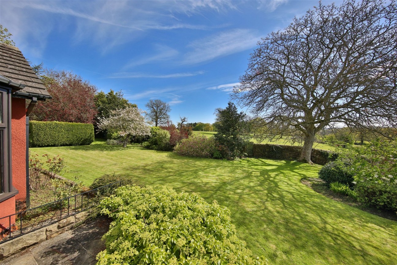 Holymoor Road, Holymoorside.