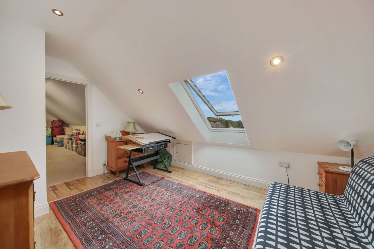 Holymoor Road, Holymoorside. S42 7DU