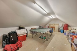 Holymoor Road, Holymoorside. S42 7DU