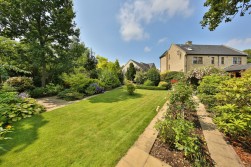 Holymoor Road, Holymoorside. S42 7DU