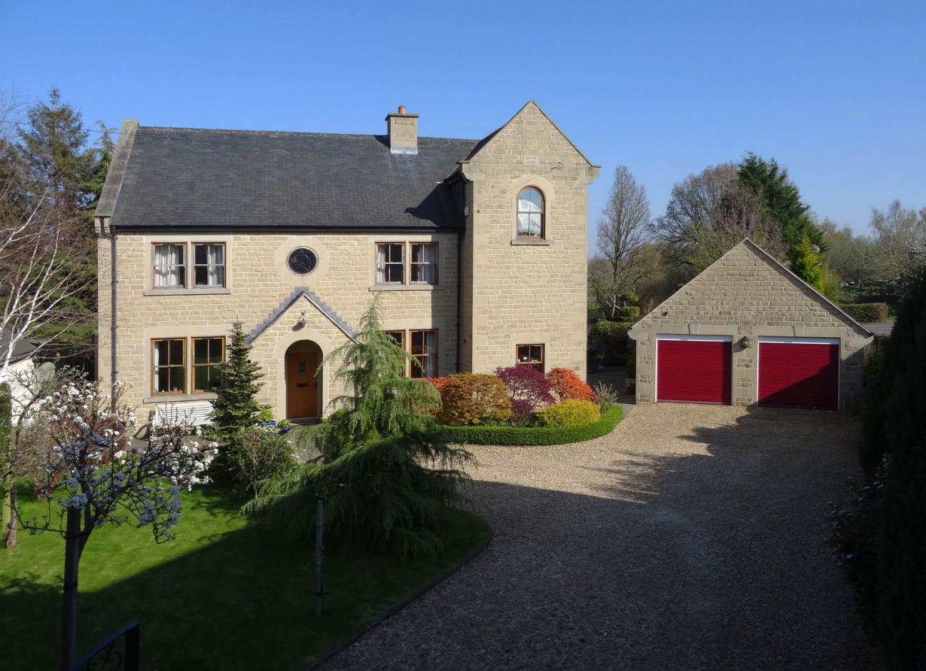 Holymoor Road, Holymoorside. S42 7DU