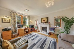 Holymoor Road, Holymoorside. S42 7DU