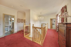 Holymoor Road, Holymoorside. S42 7DU