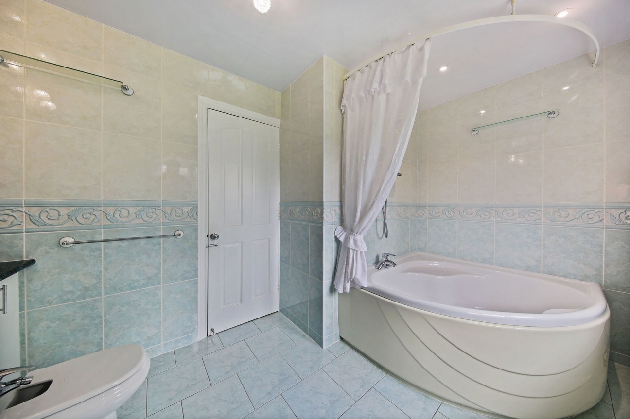 Yew Tree Close, Ashover. S45 0BP