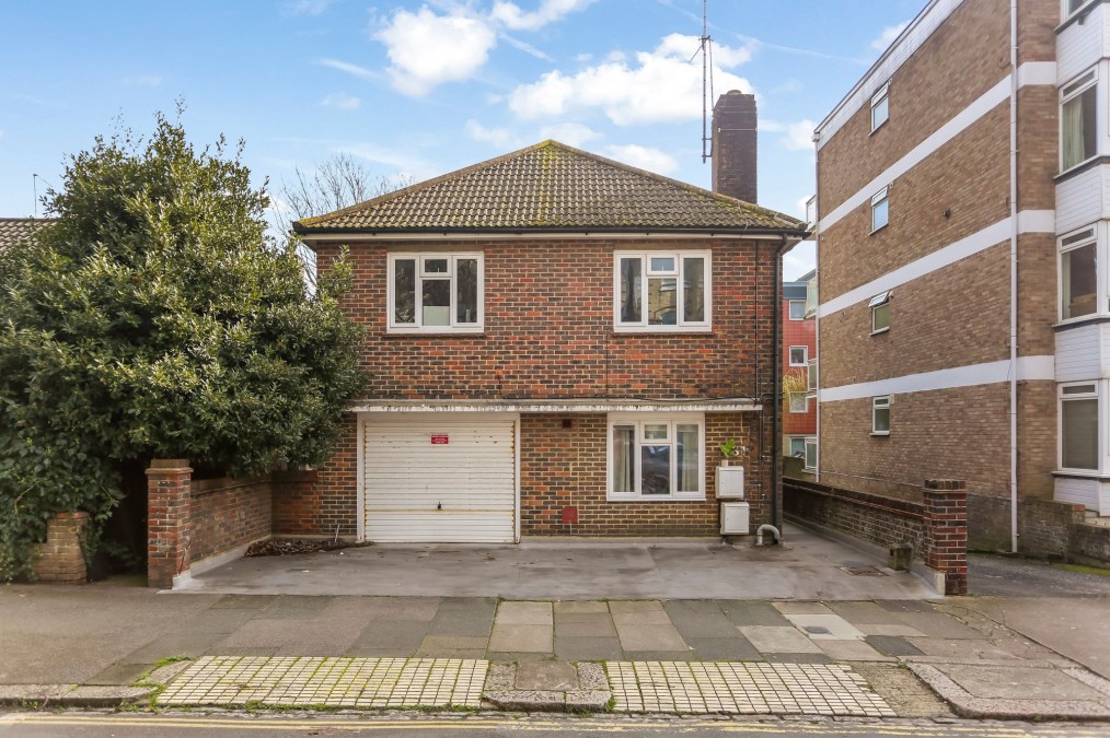 Salisbury Road, Hove, BN3