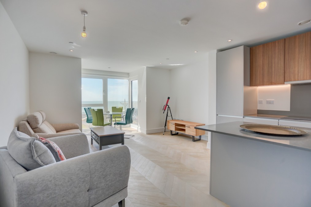Kingsway, Hove, BN3