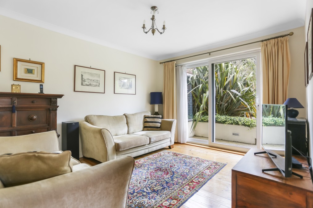 Woodbourne Avenue, Brighton, BN1