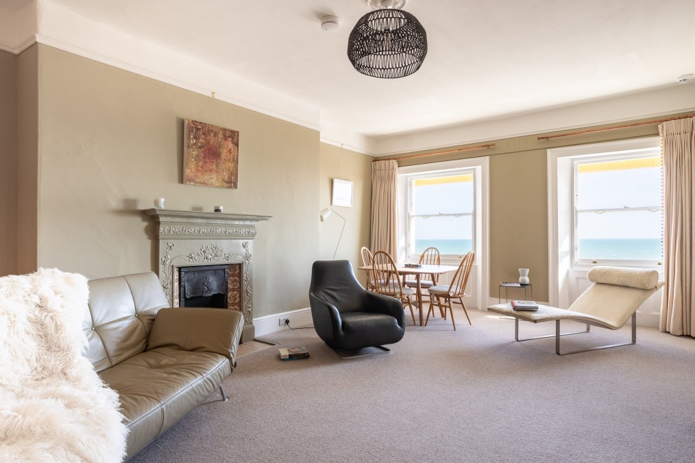 18 Brunswick Terrace, Hove, BN3