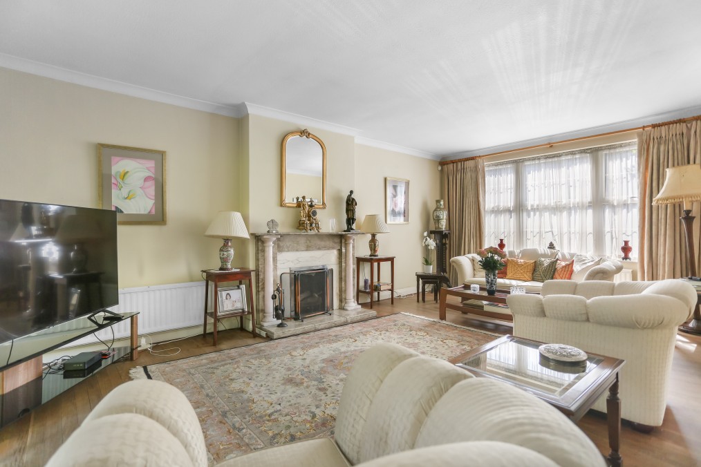 Woodland Drive, Hove, BN3