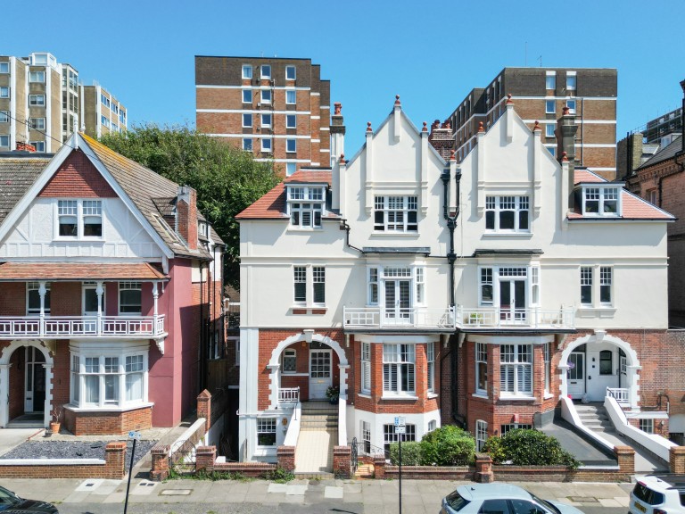 Third Avenue, Hove, BN3