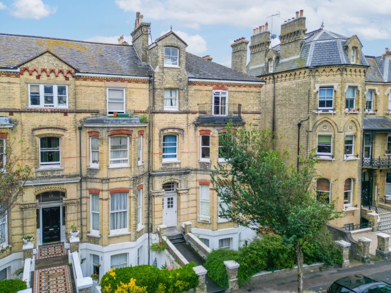 20 Second Avenue, Hove, BN3