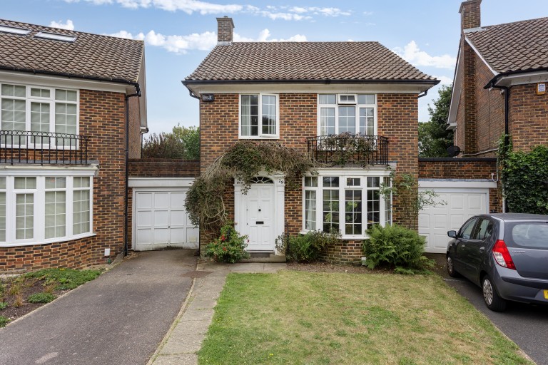 Whittingehame Gardens, Brighton, BN1 6PU