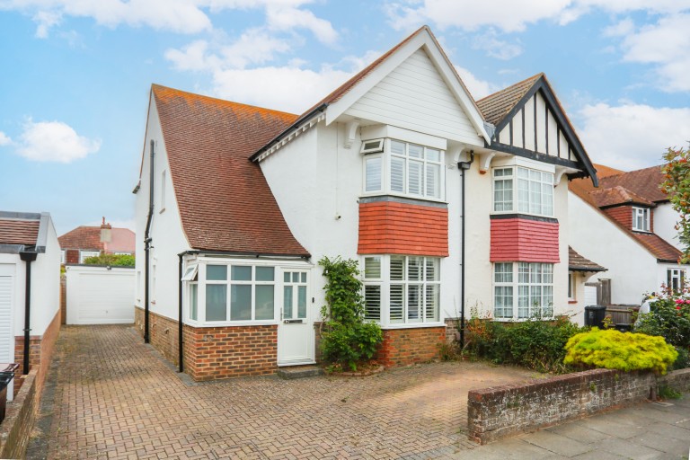 St Keyna Avenue, Hove, East Sussex, BN3