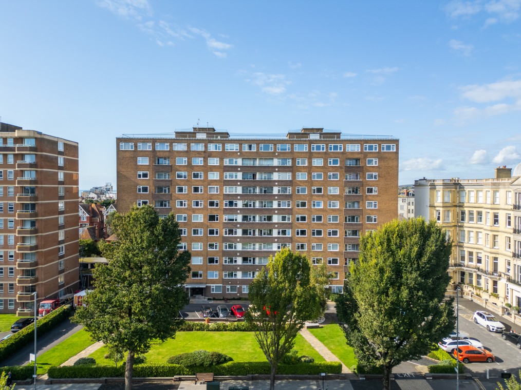 Grand Avenue, Hove, BN3