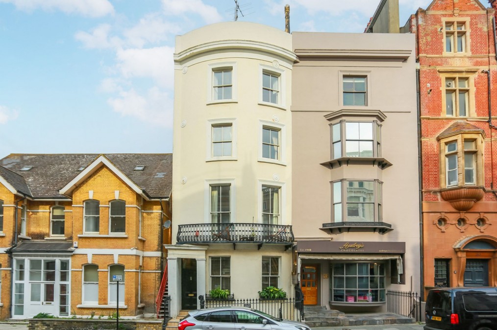 Holland Road, Hove, BN3