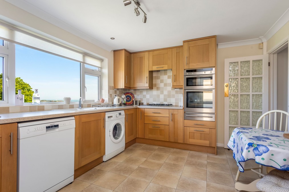 Ashdown Avenue, Saltdean, BN2