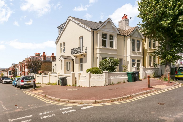Queens Park Rise, Brighton, BN2
