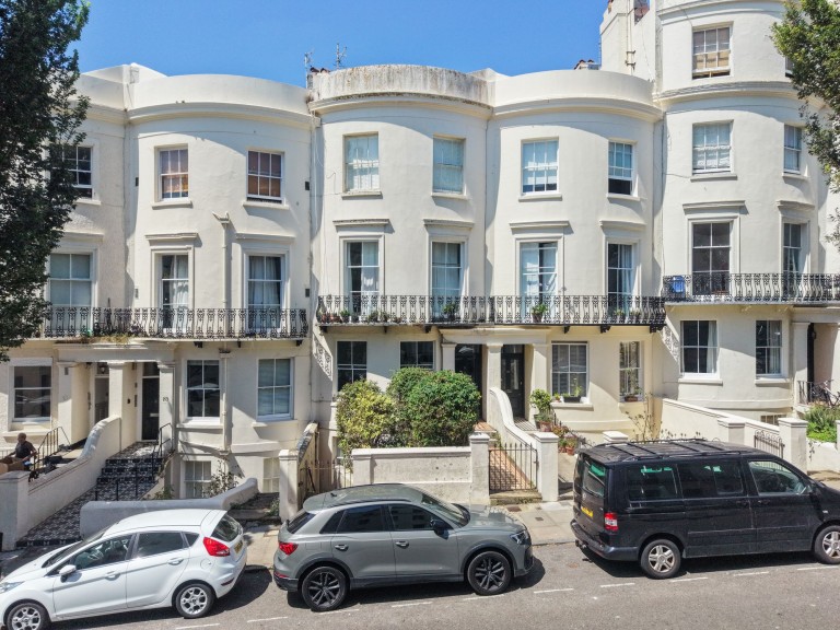 87 Lansdowne Place, Hove, BN3