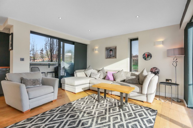 The Upper Drive, The Point, BN3