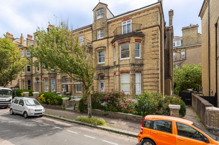 Second Avenue, Hove, BN3