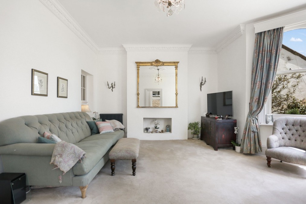 Kingsway, Hove, BN3