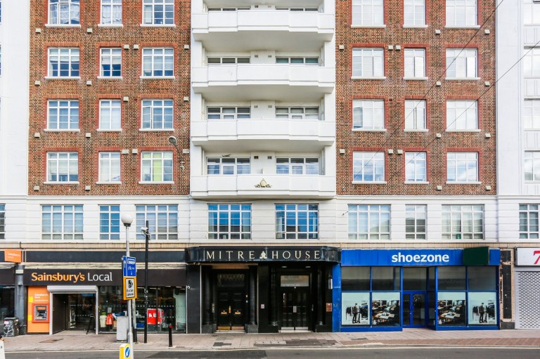 Western Road, Mitre House, BN1