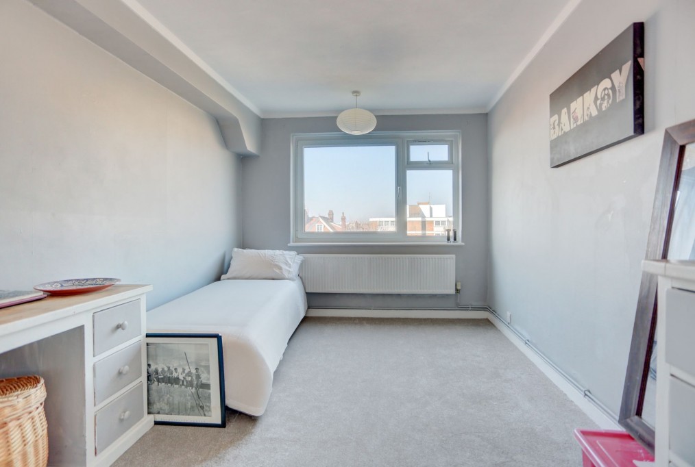 Grand Avenue, Hove, BN3