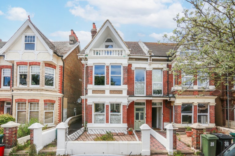Upper Maisonette, 36 St Leonards Road, Hove, BN3